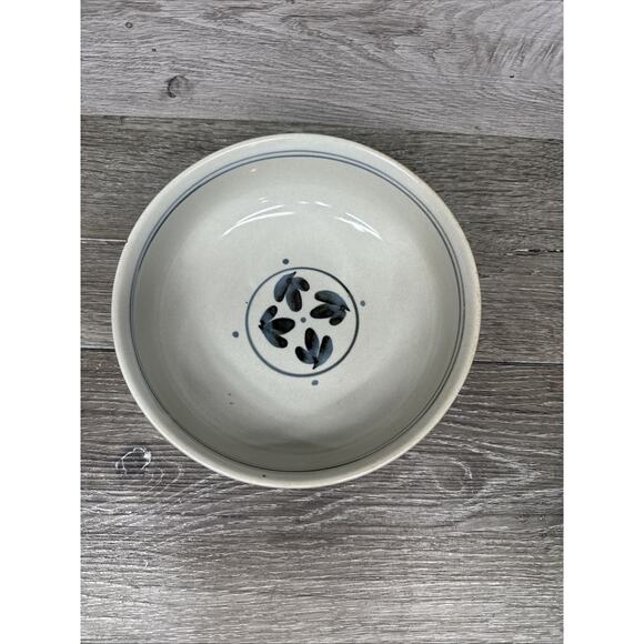 Iron Mountain Martha's Flowers Stoneware Vegetable Bowl 7-7/8” D X 2-7/8"H - Picture 3 of 7